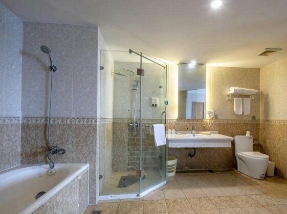 GreenTree Inn Zhenjiang Danyang Babaiban Branch - Photo3