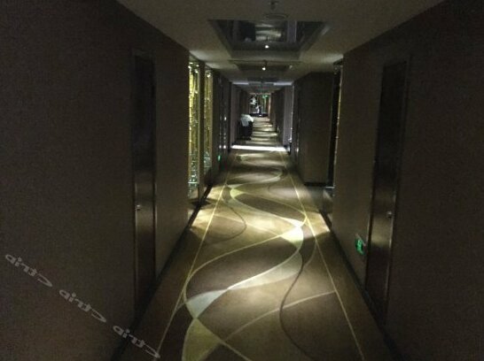 Yangzhong New World Hotel - Photo3