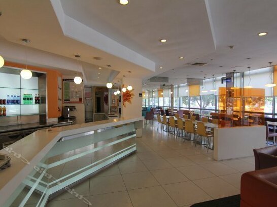 Zhenjiang Ibis Hotel - Photo4