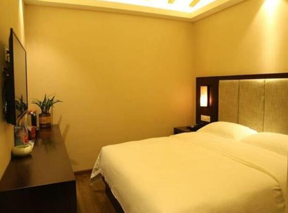 Oriental Hotel Zhongshan Xiaolan - Photo2