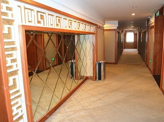 Boyan Hailan Express Hotel - Photo2