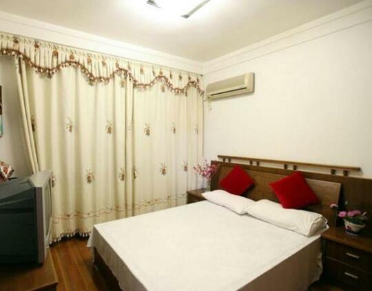 Putuoshan Longsha Express Inn - Photo2
