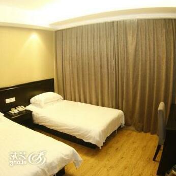 Zizhu Chuntian Business Hotel - Photo2