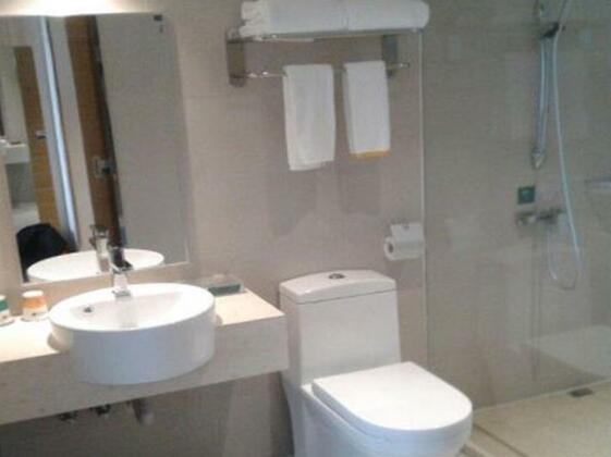 City Comfort Inn Zhuhai Huafa Mall Branch - Photo4