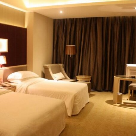 Zhuhai Paragon Holiday Hotel - Photo2