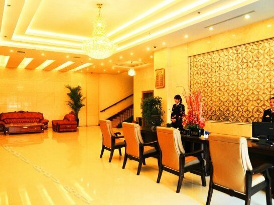 Crown Bussiness Hotel Zhumadian Jiefang Road - Photo3