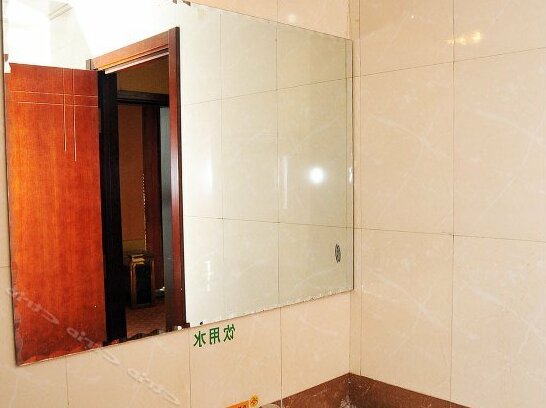 8 Days Chain Business Hotel - Photo5