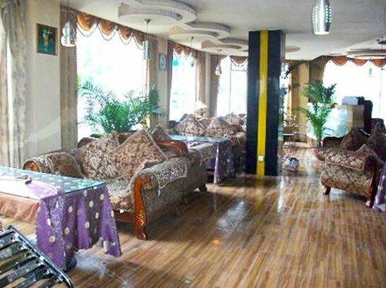 Crown Holiday Hotel Zunyi - Photo4