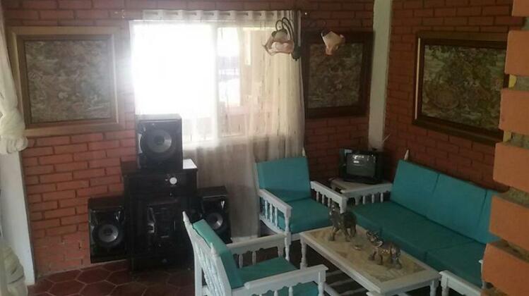 Luisita - Photo2