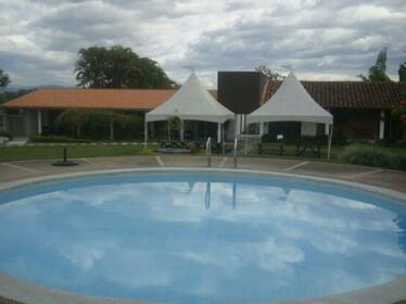 Hotel Campestre Los Lagos