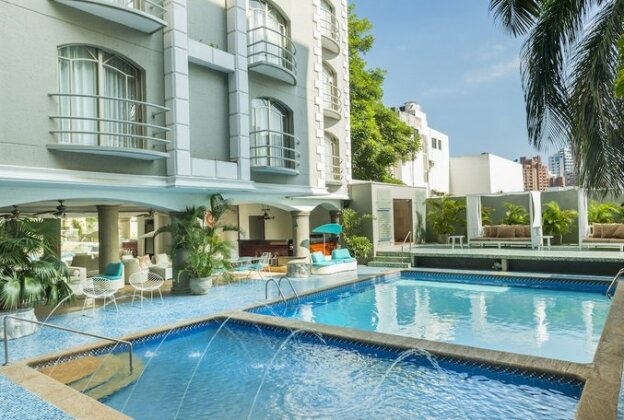 Country Internacional Hotel - Photo2