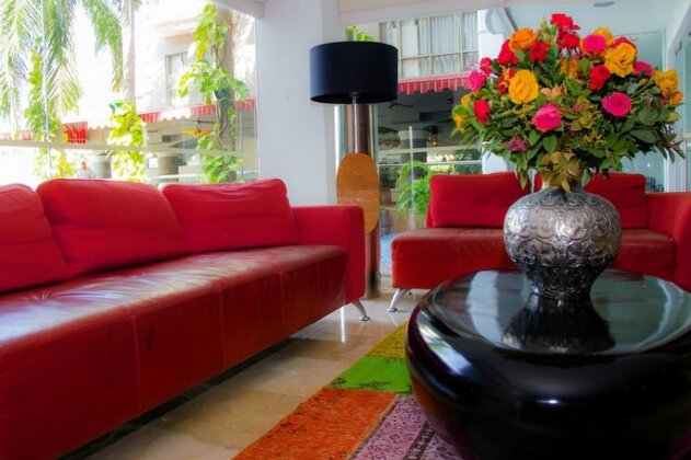 Country Internacional Hotel - Photo4