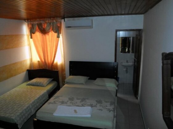 Hotel Colonial Inn - Photo4