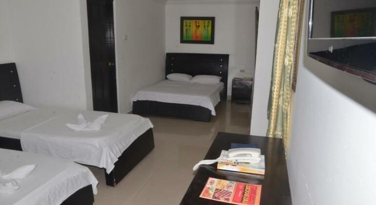 Hotel Imperio Inn 74 - Photo3