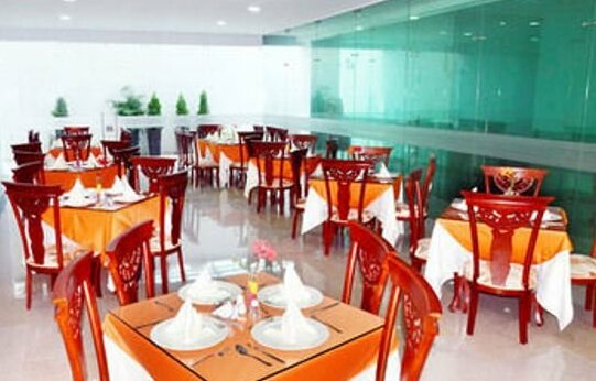 Hotel Suite Continental - Photo2