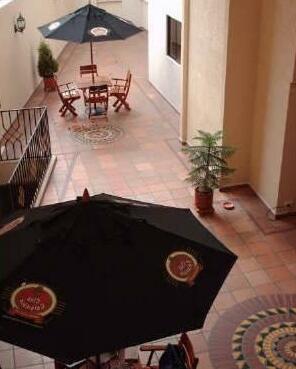 Hotel Tarento Suite - Photo4