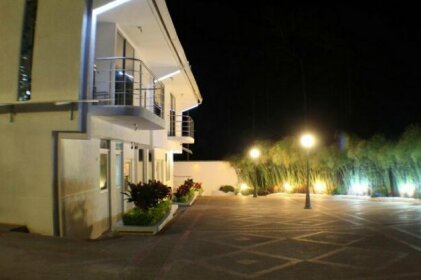 Sky Club Eco Hotel