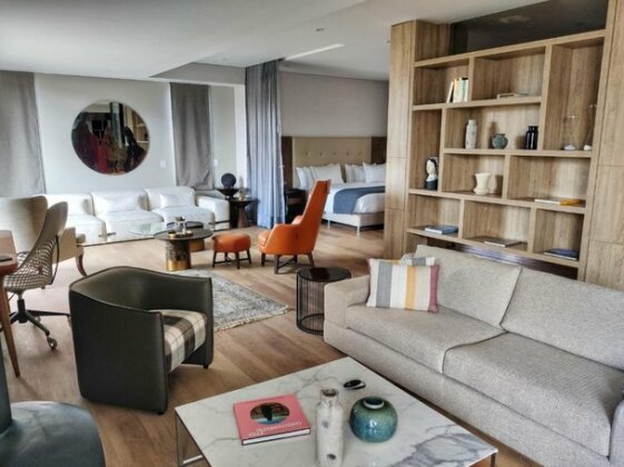 Cassa Luxury Homes - Photo2