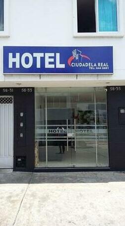 Hotel Ciudadela Real