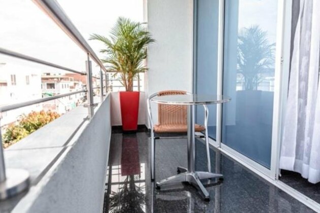 B&E Apartasuites Hotel - Photo5