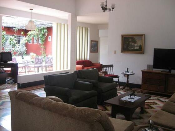 Hostal La Colina - Photo2