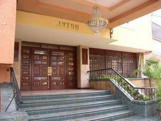 Hotel W Suites - Photo2