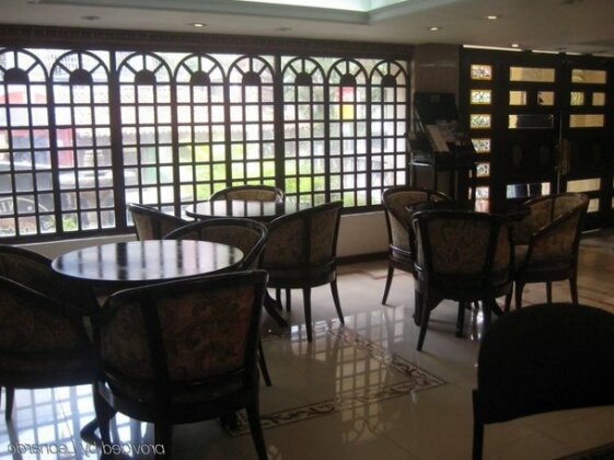 Hotel W Suites - Photo3
