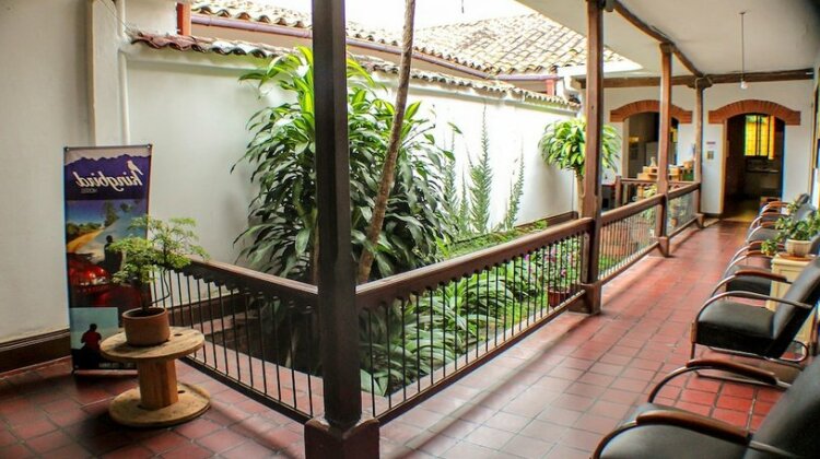 Kingbird Hostel - Photo2