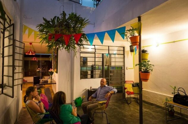 Local House Hostel - Photo2