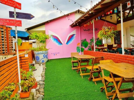 Roof Hostel Cali