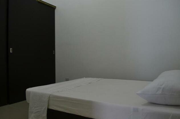 Sin Pasaporte - Photo3