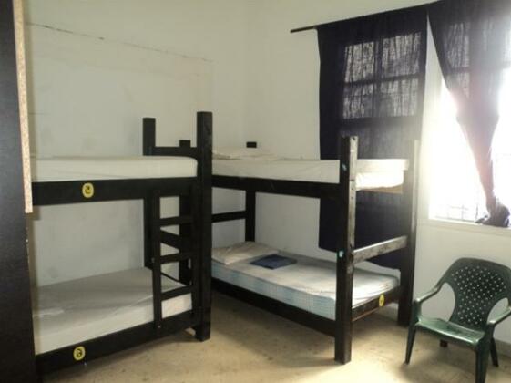 The Pelican Larry Hostel - Photo4