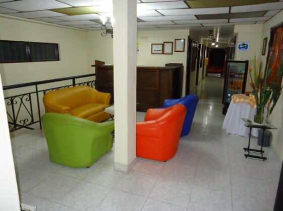 Hotel Mirador Del Lago Calima - Photo2