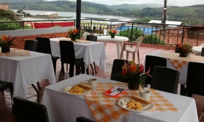 Hotel Mirador Del Lago Calima - Photo3