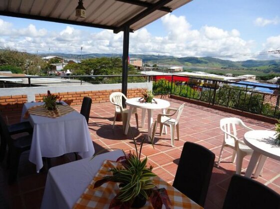 Hotel Mirador Del Lago Calima - Photo5