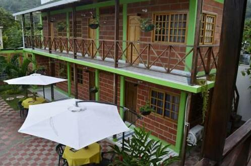 Hotel Dona Triny - Photo2