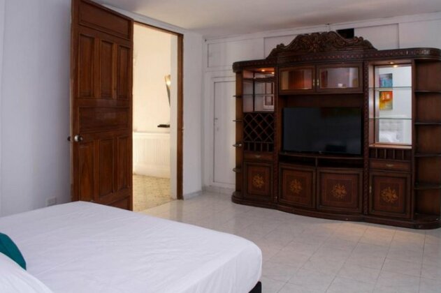 Beautiful 11 Bedroom Mansion near the Old City - Photo2