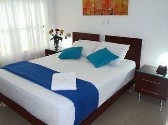 Atlantis Plaza Hotel - Photo2