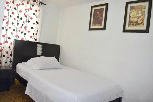 Hotel Yellow - Photo2