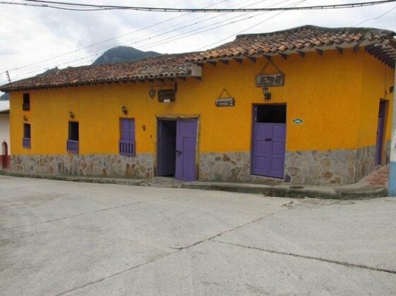 Posada 4 Esquinas