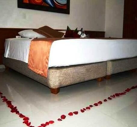 Hotel Dulima Inn - Photo3