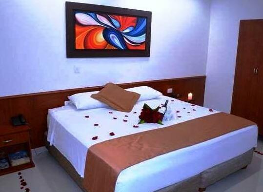 Hotel Dulima Inn - Photo4