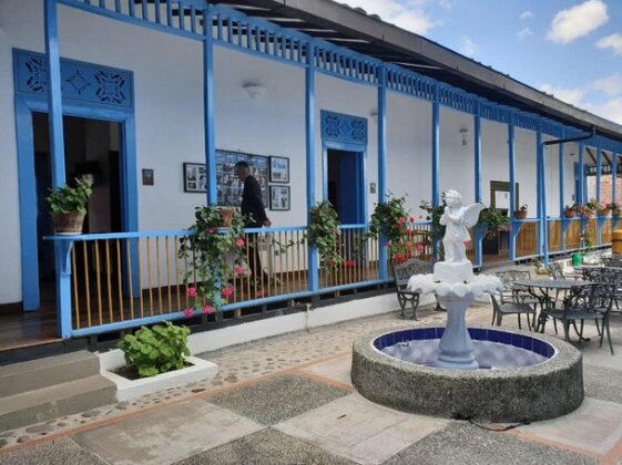 Casa Hotel El Compadre - Photo2