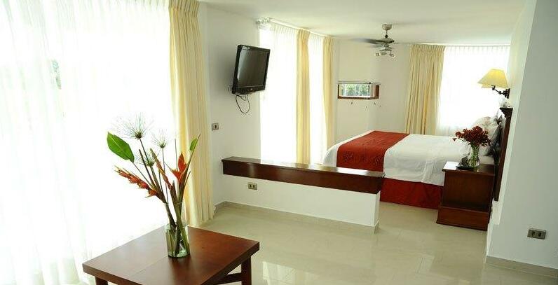Hotel Los Recuerdos - Photo4