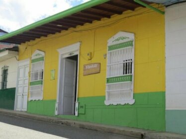 Hostal Madre Tierra Jardin