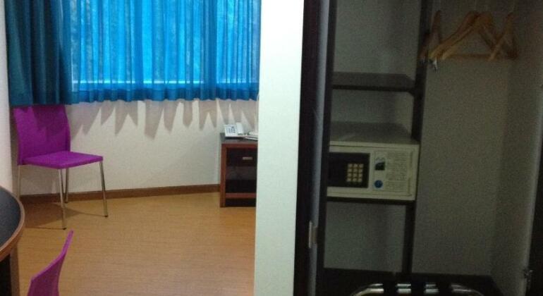 Benidorm Hotel - Photo3