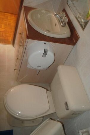 Hostal Caldense - Photo3