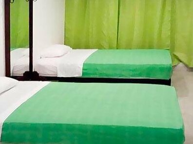 Hostal Deluxe Santander - Photo5