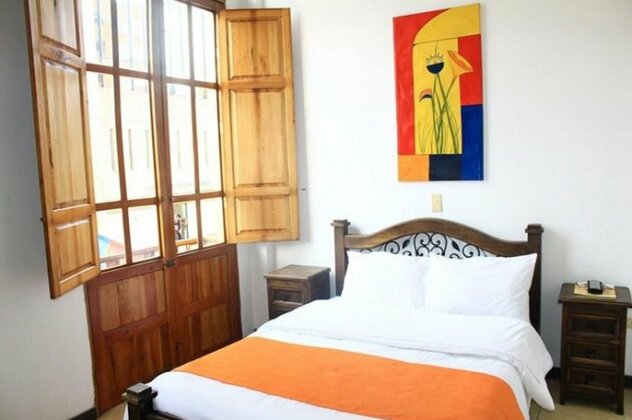Hotel Colonial Manizales - Photo2