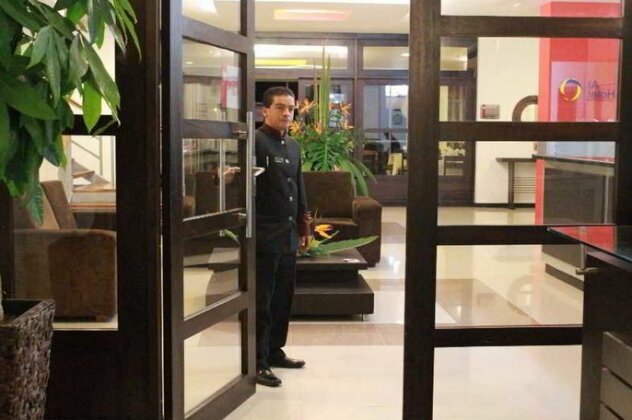 Hotel Varuna - Photo2
